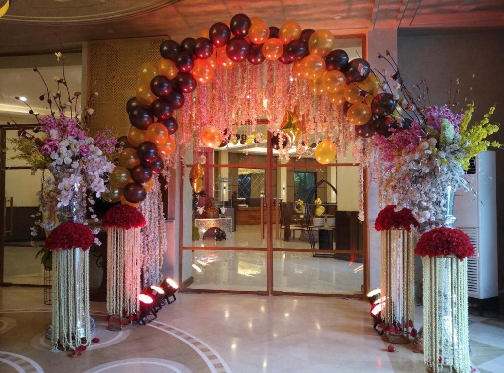 Luxera Hotels & Resorts Nueva Delhi Exterior foto
