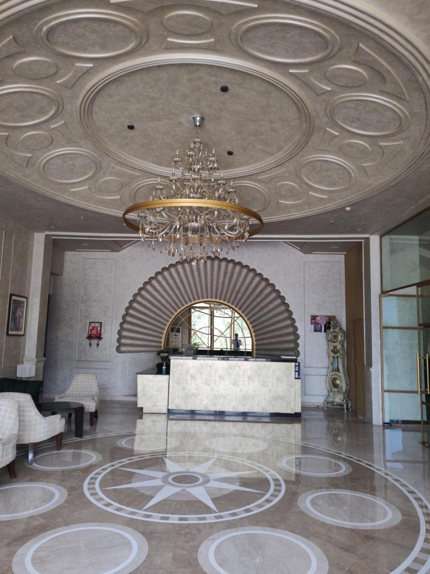 Luxera Hotels & Resorts Nueva Delhi Exterior foto